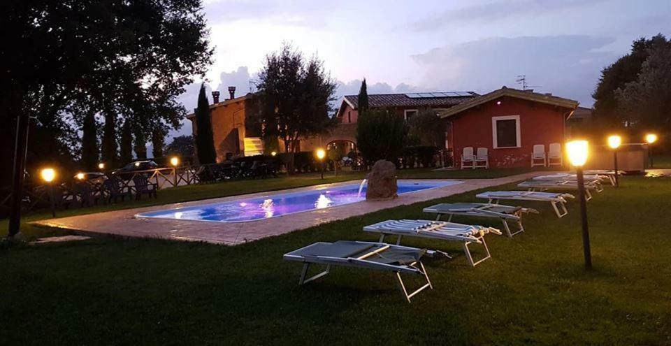 Agriturismo Podere Del Lepre San Quirico  Buitenkant foto